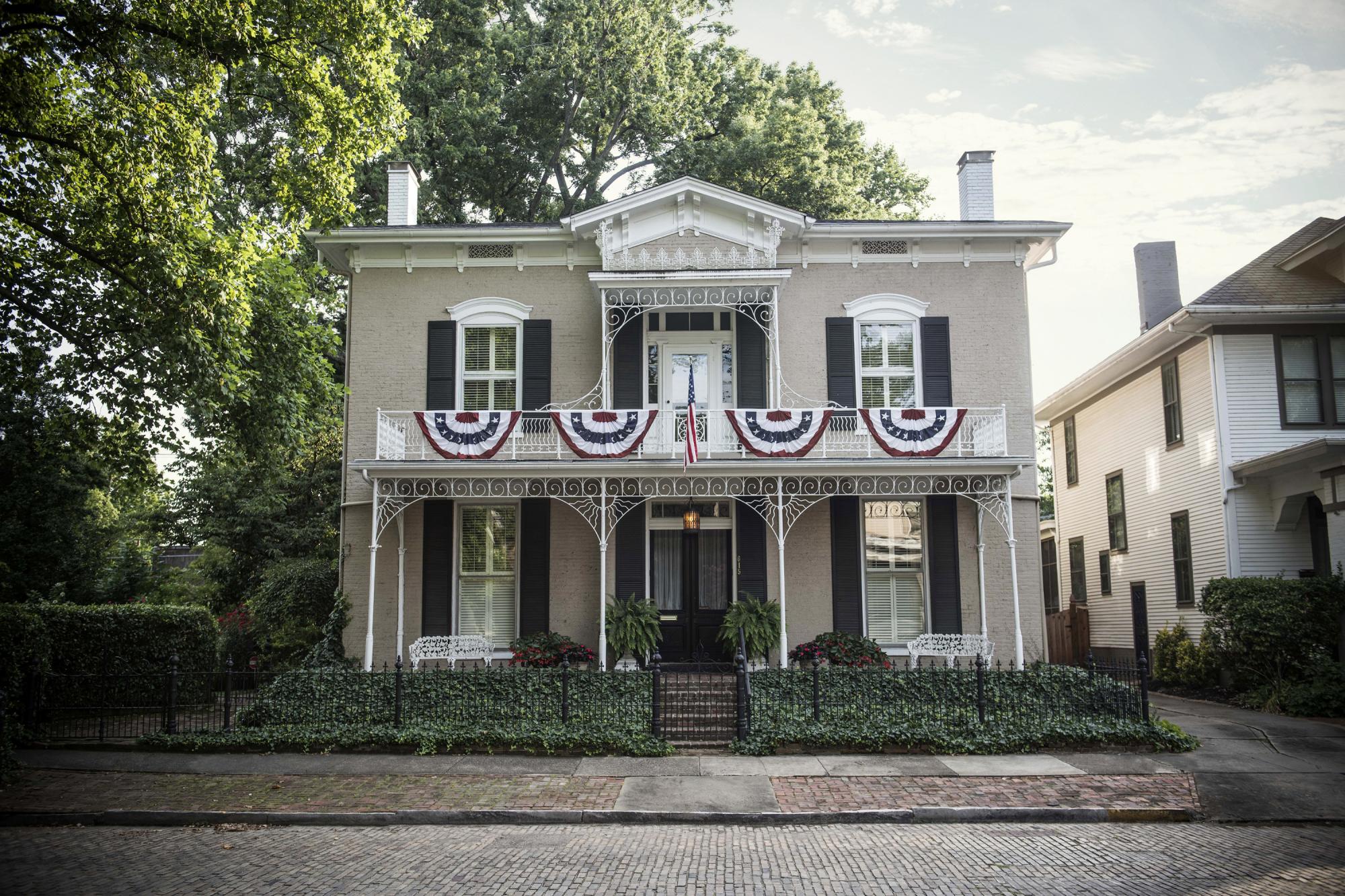 Evansville Indiana Riverside Historic District e is for everyone